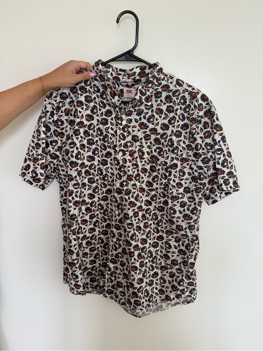 Levi's White Short-Sleeve Floral Button-Down Shirt with Brown and Black Print